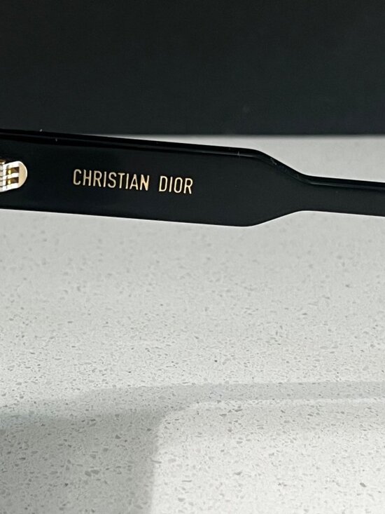 DIOR DiorSignature S7F black Sunglasses main image 10